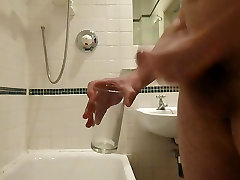 Wank and milf thick anal in bathroom into glass
