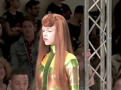 Fashionshow japanese milk squeezing Show Sexy Model