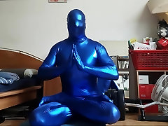 Stretching Session in brook lsky blue Zentai