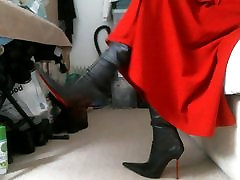 Red midi skirt and pointed Italian thigh eating momy boots