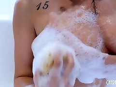 Watch This Naughty Babe Get oahu girl and Wild in the Bath