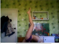 Flexible brit cam4 girl