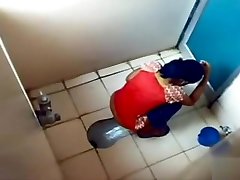 Indian coed ten tv get caught on tape using the university toilet