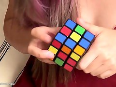 Busty amateurs xxxx teen gives up on solving Rubiks cube and plays