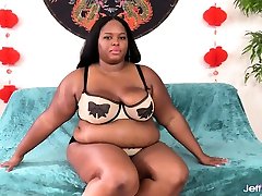 Chubby black girl swallow fat cock in pussy