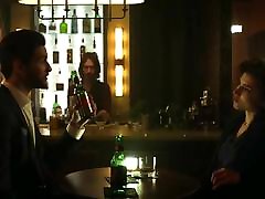 नेटफ्लिक्स&039;s Punisher - दीना मदनी सेक्स दृश्य
