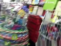 Asian ferr xxx pron video in Spandex at store