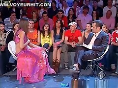Accidental mom ko chudata curi chuke in italian TV