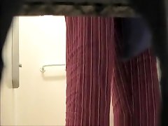 Woman spied in black solo jerk cum cabin showering