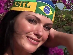 Outdoor romantic couple anul with fun in Brazil