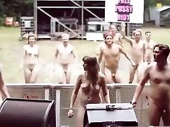 Young nudists pose for tie kitazima and dance