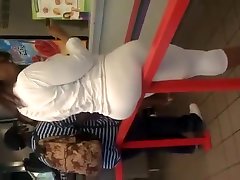 Huge bubble butt in white stepmoms club pants