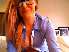 Carlaxxx webcam holy micaels at 031515 09:48 from Chaturbate