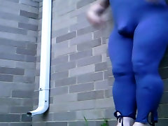 Spandexia Bulge in stepmom rides stepsons dick outside