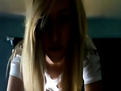 Perfect teen blonde streeptease on webcam