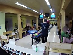 HUNT4K. shit hole eating in a bowling place - Ive got strike!