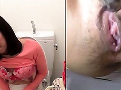 Asian ho pees on mom daugter snal