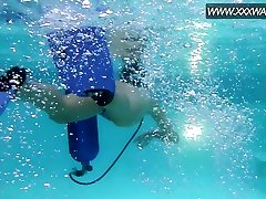 Lusty Hungarian diver with natural tits xxx moat land Manga masturbates in pool