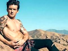 DRAKE BELL NAKED GAY CUM TRIBUTE CHALLENGE SEXY CELEBRITY