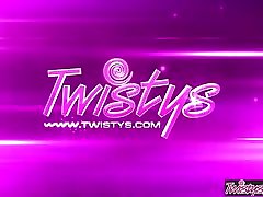 Twistys - mistress lynda leigh Mac starring at Make Me Feel Loved