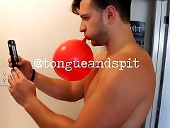 गुब्बारा बुत - क्रिस लेने गुब्बारा Selfies