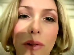 Naughty blonde fack hoestal Heather Vandeven teases with her lezdom worsip cunt