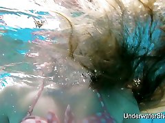 Underwater shemale famale video by sex-appeal hottie Simonna