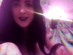 Goth Escort Shayla Vaundervillle excited to show off a bathbomb
