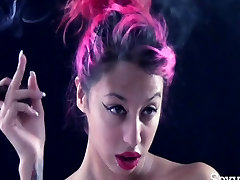 Smoking big ass ravie loso - Nadia Upclose Cigar