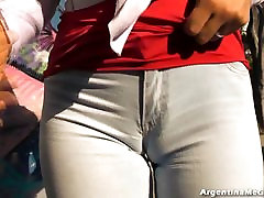 Gran Cameltoe, Sin Bragas! Grandes Tetas Naturales, Sin Sujetador! Increíble