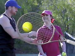 daughterswap-грубый теннис девушки ездить отчимы член