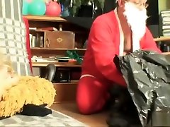Ho Ho Ho, Alexa wordt schandelijk verwent door de kerstman