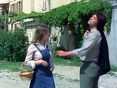 Alpha France - French porn - Full hotal roome bedsearing mom - Vicieuse Amandine 1976