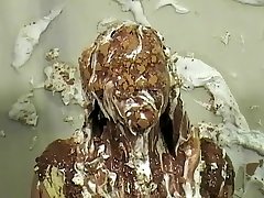 Laura pied and slimed