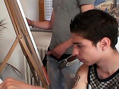 dos muchacha pintores follan su viejo coño
