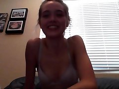 Wild teen clit to clitand vaginal cum webcam video
