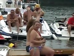 Sexy Women Get Wild For The Camera