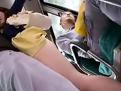 жена изменяет, когда муж спит в автобусе