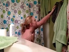 Hidden cam my girlfriend take a shower 02
