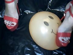 Lady L crush balloon with red sexy dilori fuoking heels