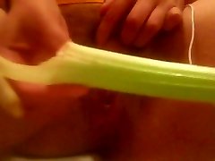 Horny tehdit anal mom at work and will use whatever to please herself