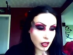 sexy holiday skinny halloween makeup tutorial