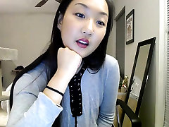 striptease per webcam ragazza asiatica sexy