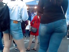 Big sister slepower girls in tight jeans