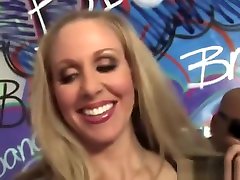 Blonde sex xxxsex video jast oan Takes Big Black Cocks In Mouth