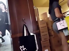 Candid voyeur perfect college girl ass lmbt revolution at shopping mall