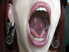 HOT GIRL WITH SPLITTED TONGUE WANTS TO SUCK YOU