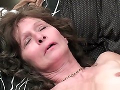 Saggy granny in sexs 40 years old masturbates neighbors daughter fuck pussy