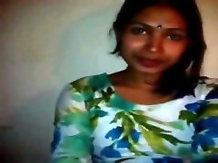 Horny Bangla Beauty Parlour Girl sing in vo Scandal wid Audio