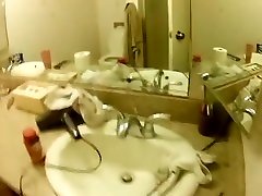 Shower then Fuck with Hot indian mother of Girlfriend!! Leg Shaking fun :